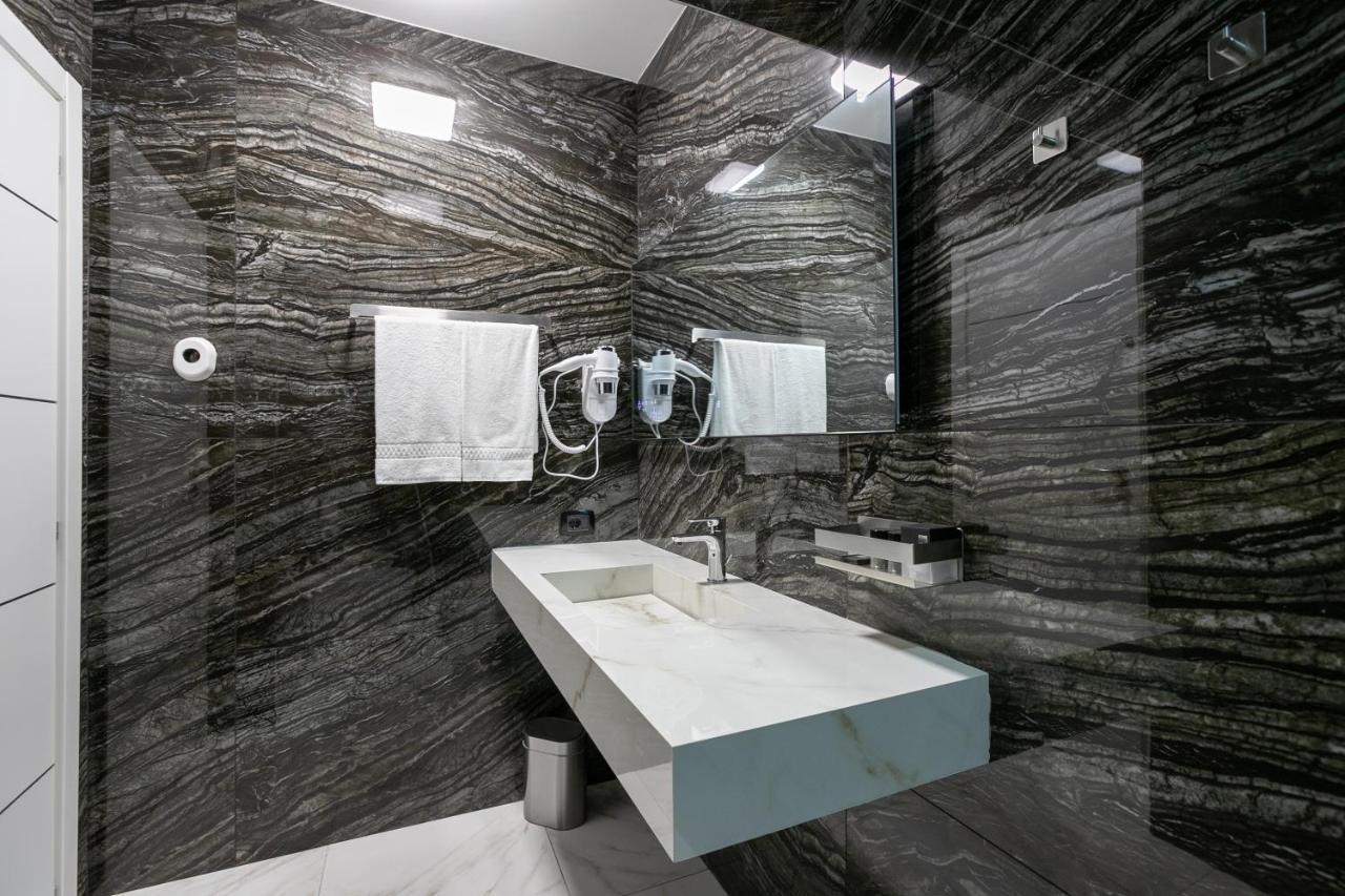 Gregorio VII Luxury Suites San Damaso Roma Ngoại thất bức ảnh